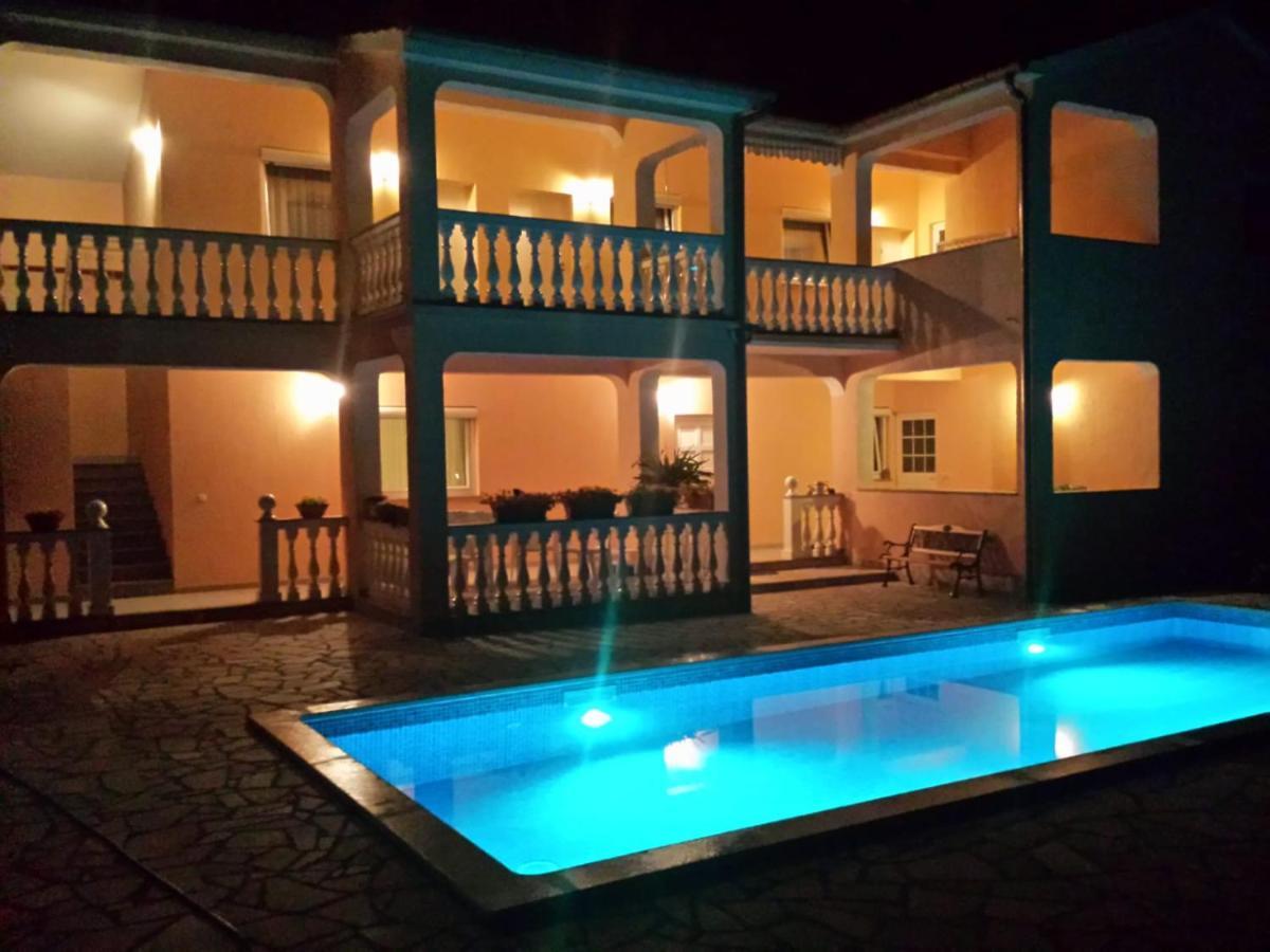 Haus Delphin Apartamento Poreč Exterior foto