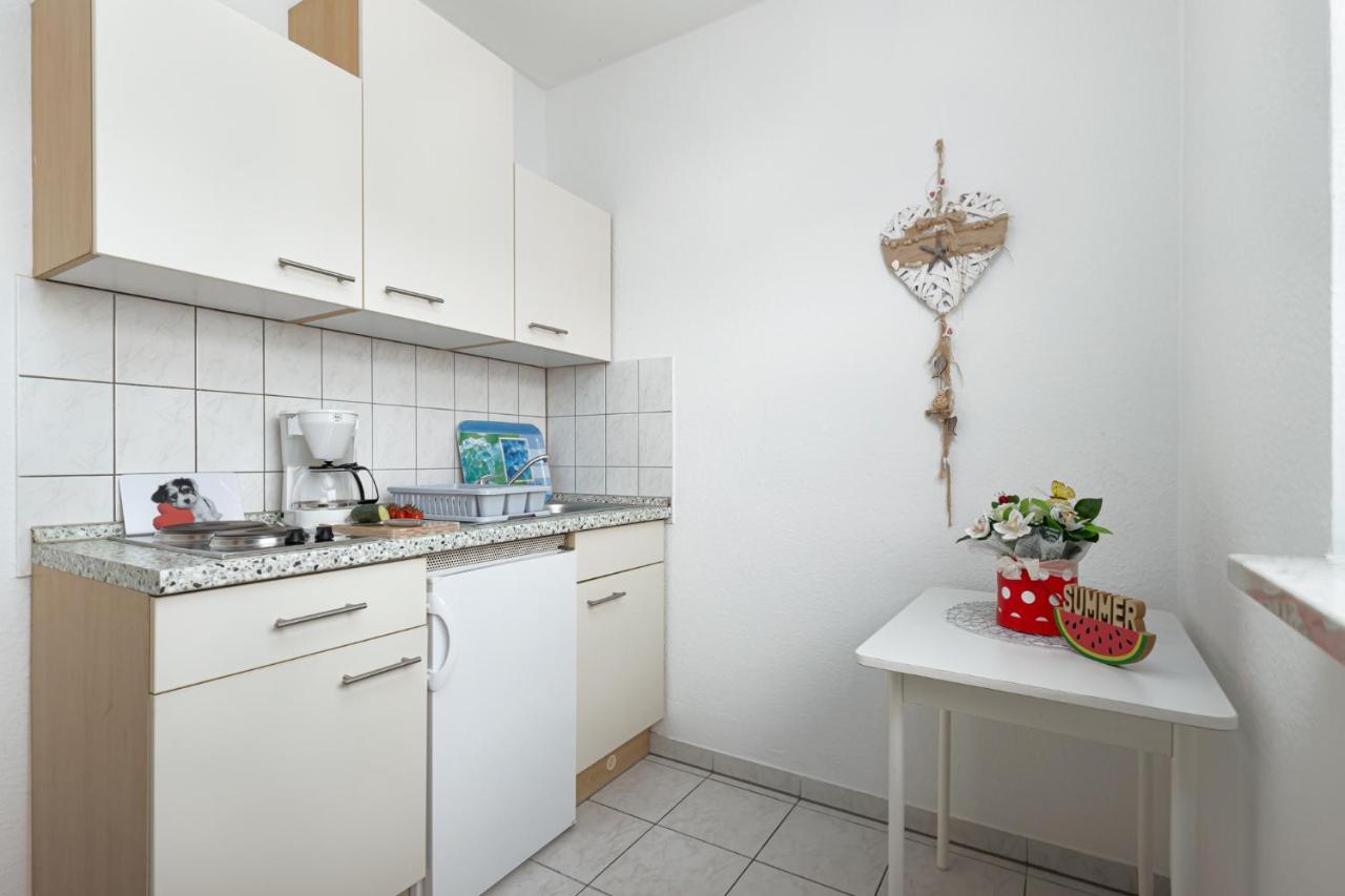 Haus Delphin Apartamento Poreč Exterior foto