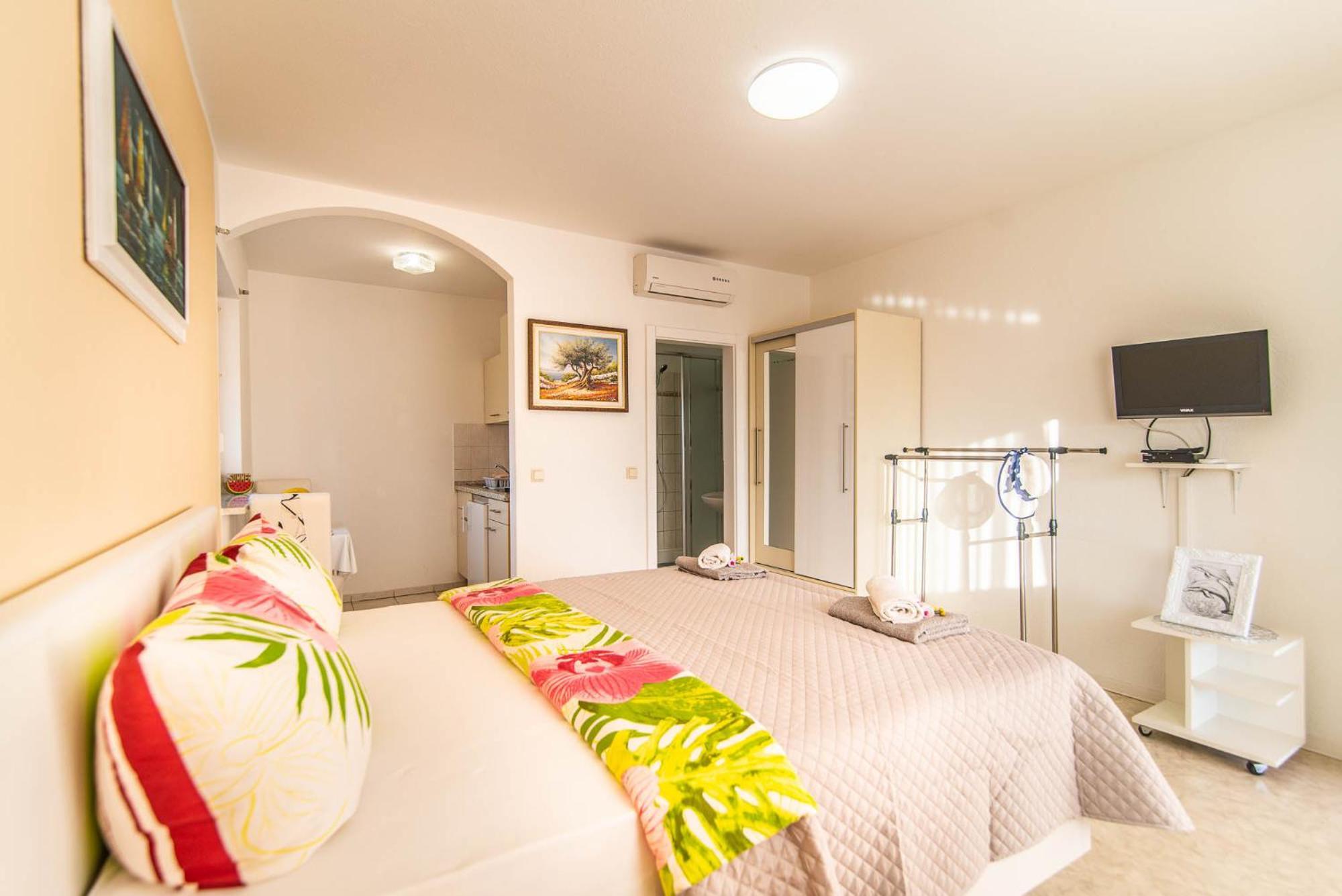 Haus Delphin Apartamento Poreč Exterior foto